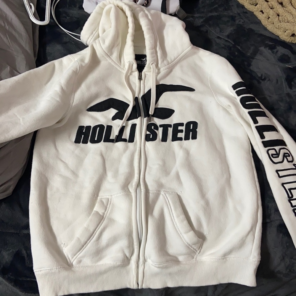 White zip up jacket